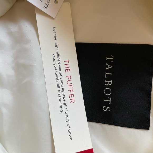 TALBOTS Cream puffer vest with tan faux fur collar size XS. - Picture 5 of 7